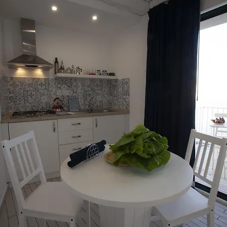 Le Tolde Del Corallone