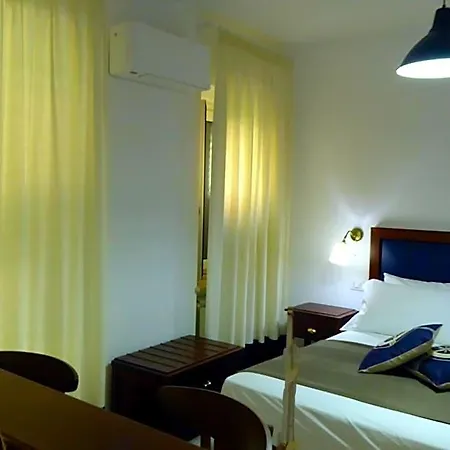 Le Tolde Del Corallone 4* Тропея