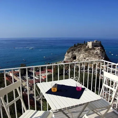 Le Tolde Del Corallone Apartmanhotel Tropea