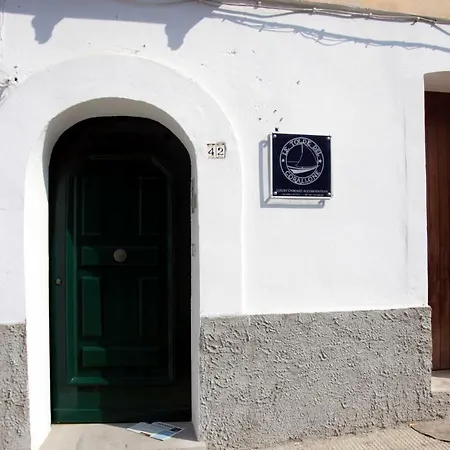 Le Tolde Del Corallone