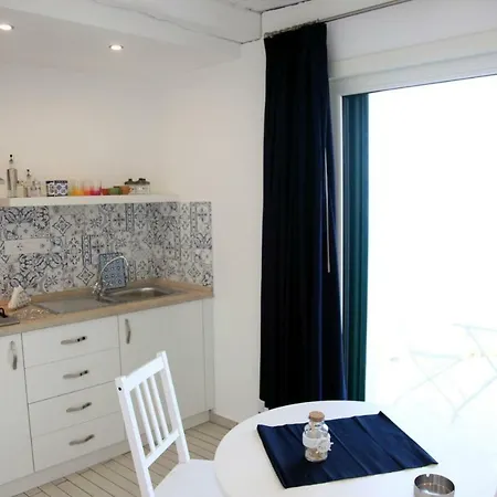 Apartmanhotel Le Tolde Del Corallone 2*