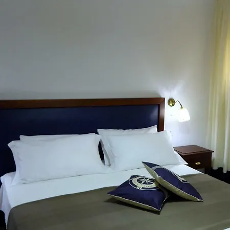 Le Tolde Del Corallone