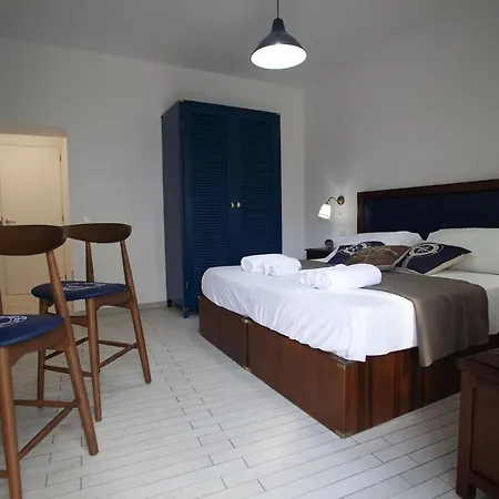 Hotel apartamentowy Le Tolde Del Corallone Tropea