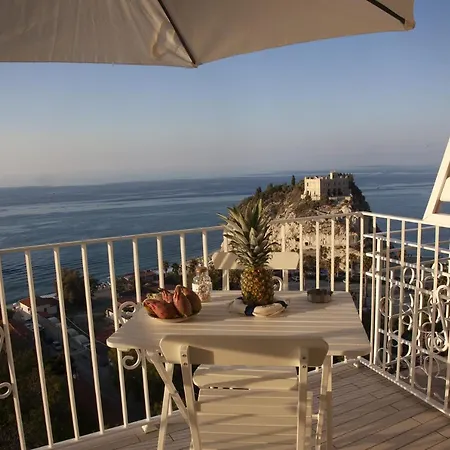 Le Tolde Del Corallone Apartmanhotel Tropea