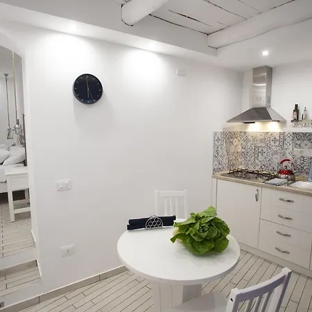 Apartmanhotel Le Tolde Del Corallone 2*