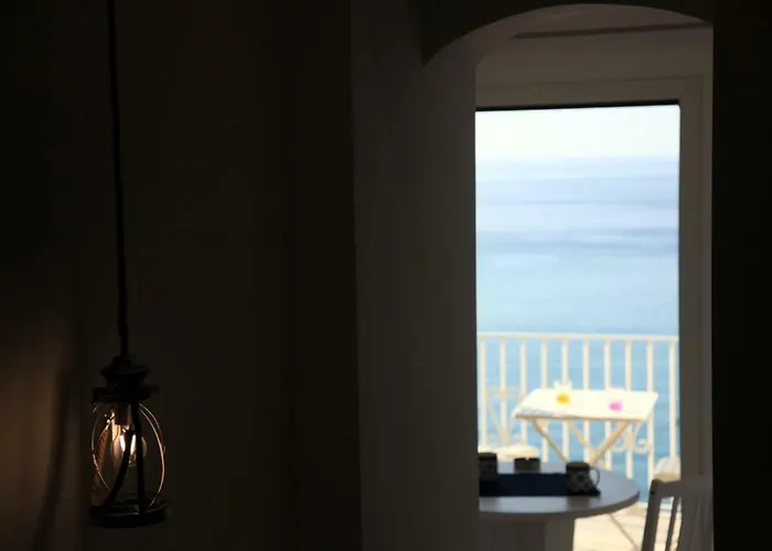 Hotel apartamentowy Le Tolde Del Corallone