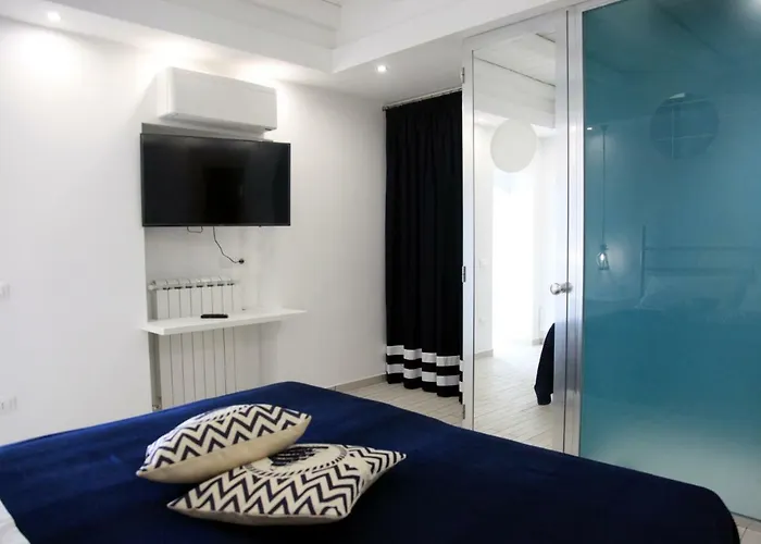 Le Tolde Del Corallone Tropea