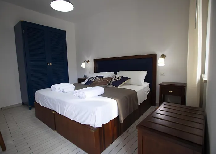 Le Tolde Del Corallone